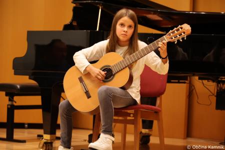 Glasbena šola Kamnik bogatejša za povezovalni hodnik med matično šolo in stavbo na Kajuhovi ulici (9)